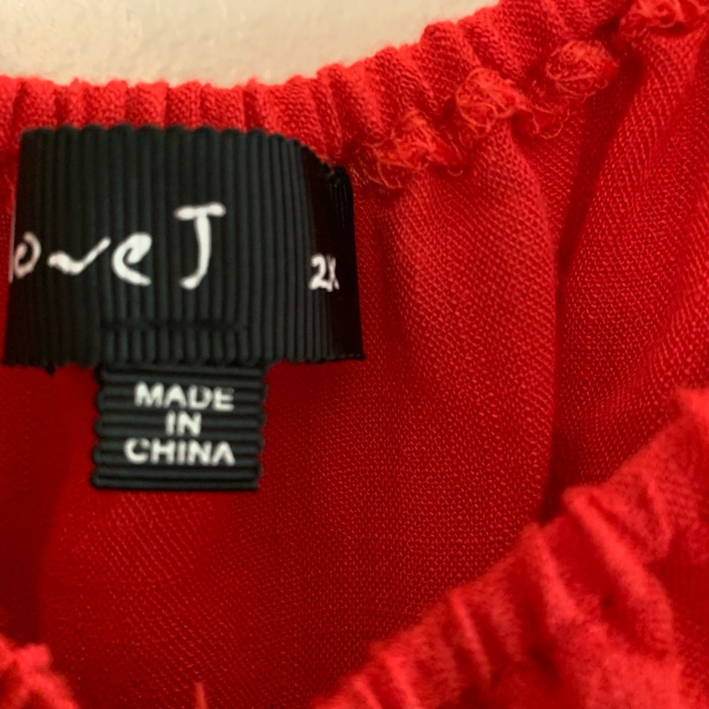 Red love J blouse - Picture 4 of 5